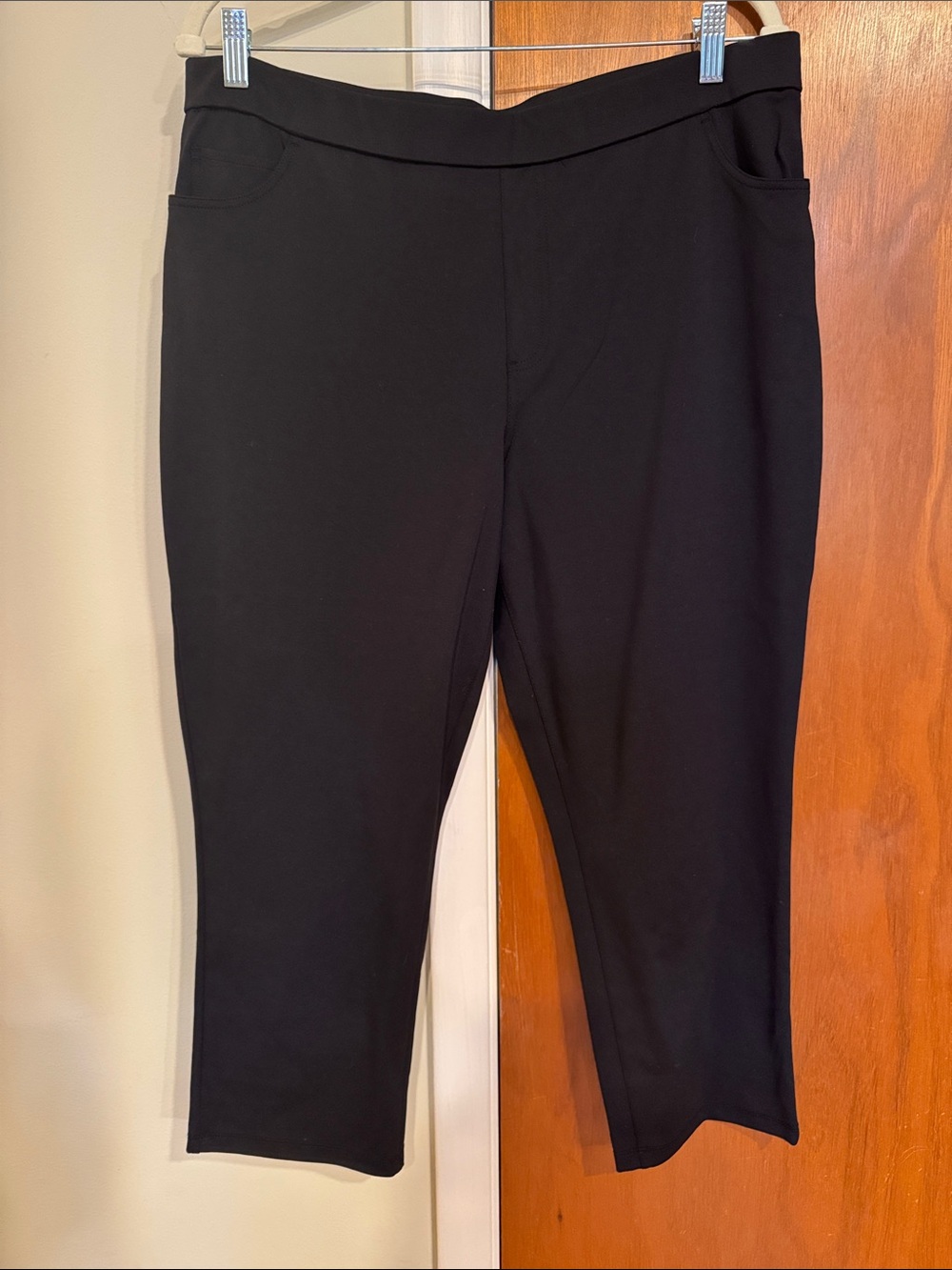 Susan Graver Black Cropped Ponte Pants